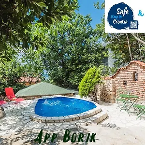apartments-borik.primorje-gorskikotar.com/